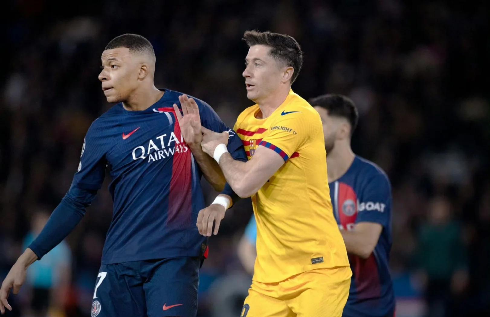 莱万多夫斯基重要时刻表现优异,TES带队取胜! 莱万多夫斯基重要时刻表现优异,TES带队取胜!